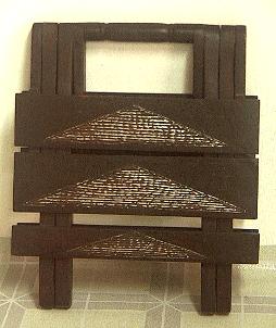 FRI-Tabouret-pliant3.JPG (16646 octets)