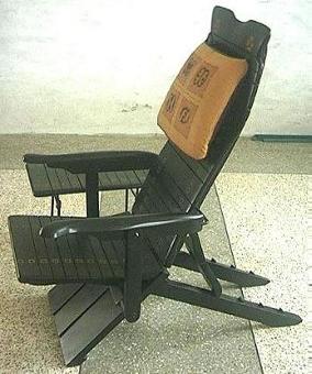 chaise-cote2.jpg (22821 octets)