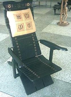 chaise-face.jpg (24647 octets)