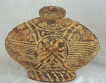 LOVI-Vase-Oblong.JPG (34137 octets)
