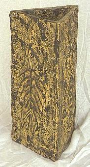 LOVI-vase-triangle.JPG (22806 octets)